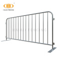 Flat feet galvanized crowd control barrier